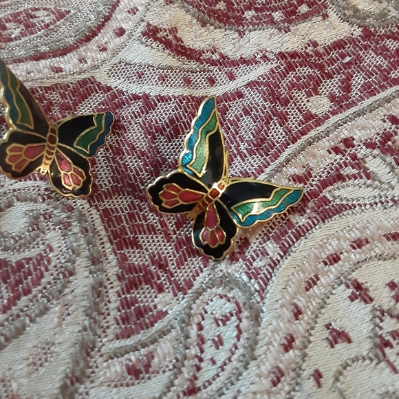 HOST PICK Vintage butterfly Floral studed earring - Picture 5 of 11